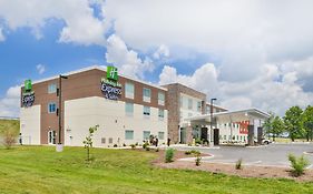 Holiday Inn Express Salem Il